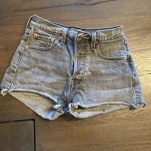 Levi’s 501 high waisted denim shorts size 24